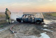 Фото - В Иркутской области мужчина поругался с женой и сжег свой автомобиль на картофельном поле