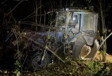 Фото - В Ивановской области полицейские гонялись за угонщиком трактора по лесу