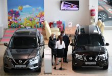 Фото - «Ъ»: российским автодилерам не хватает продавцов подержанных машин